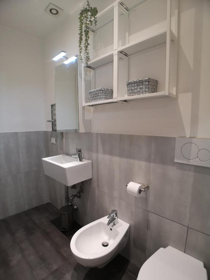 Convenient Family Apt With Private Parking Местре Екстериор снимка