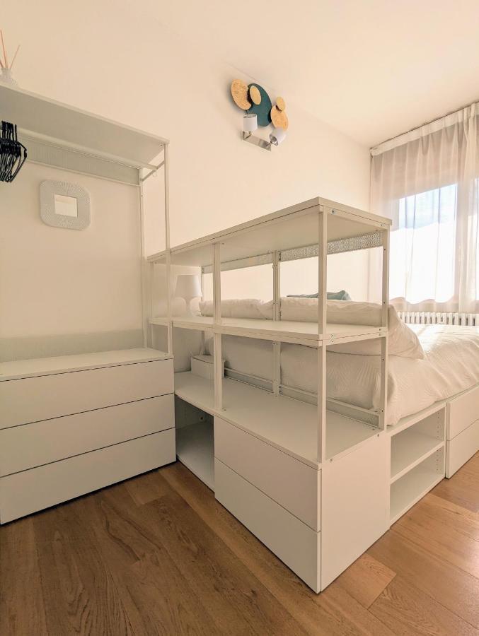 Convenient Family Apt With Private Parking Местре Екстериор снимка